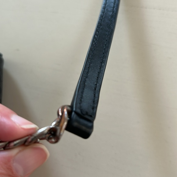 Michael Kors Black Shoulder Bag - Picture 4 of 7